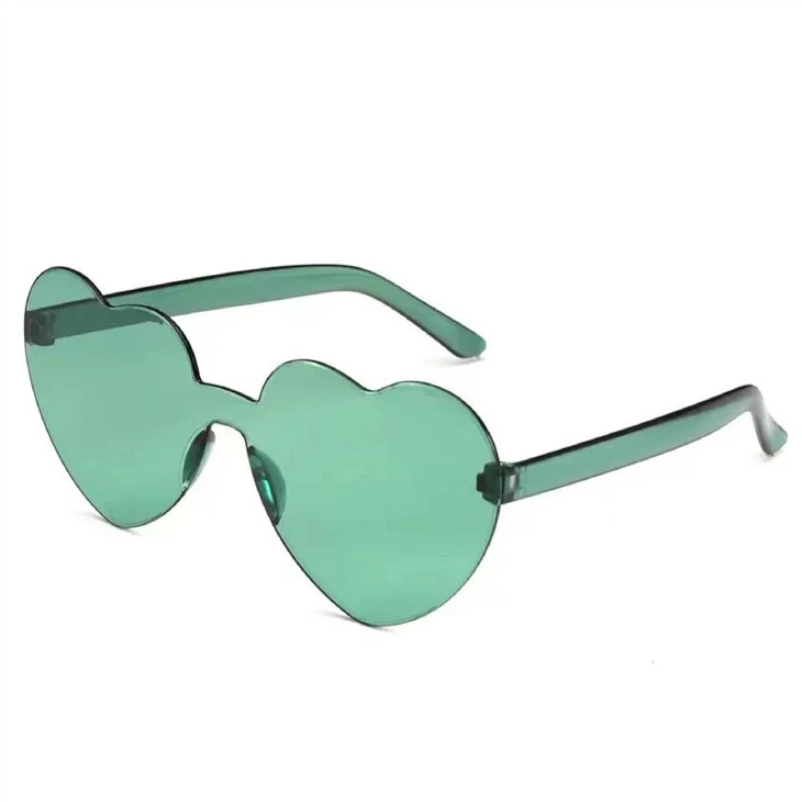 Oversized Heart Sunglasses